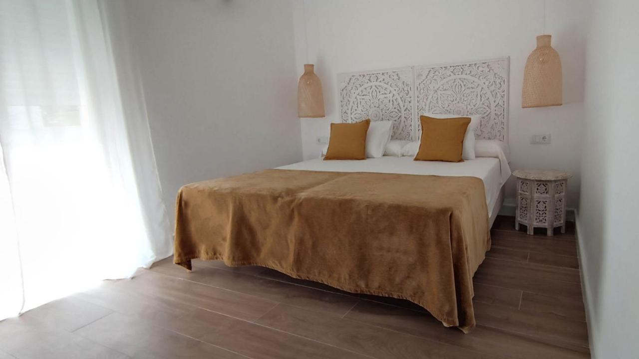 La Posada De Lola - Adults Only Hotel Bolonia Buitenkant foto