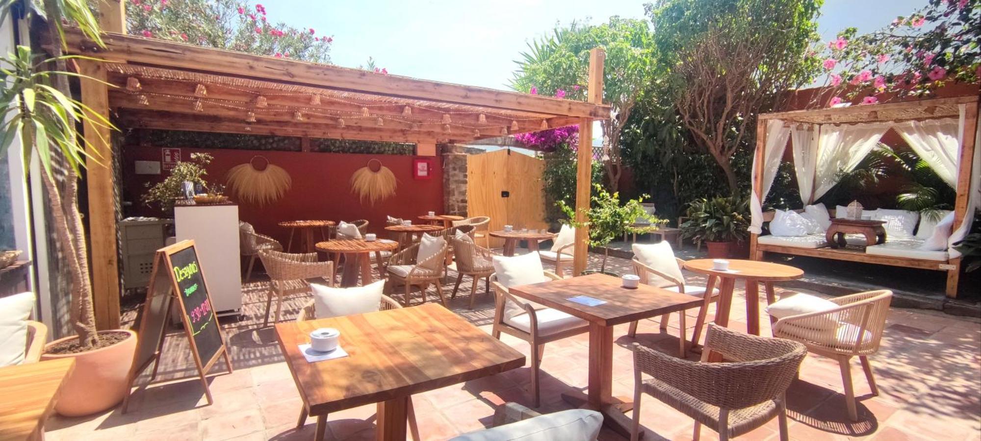 La Posada De Lola - Adults Only Hotel Bolonia Buitenkant foto