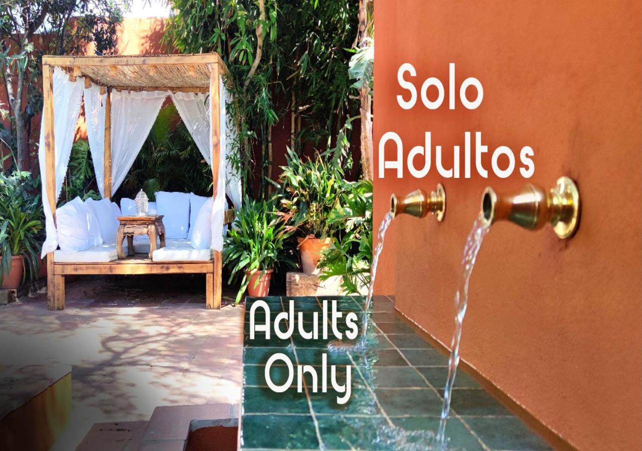 La Posada De Lola - Adults Only Hotel Bolonia Buitenkant foto